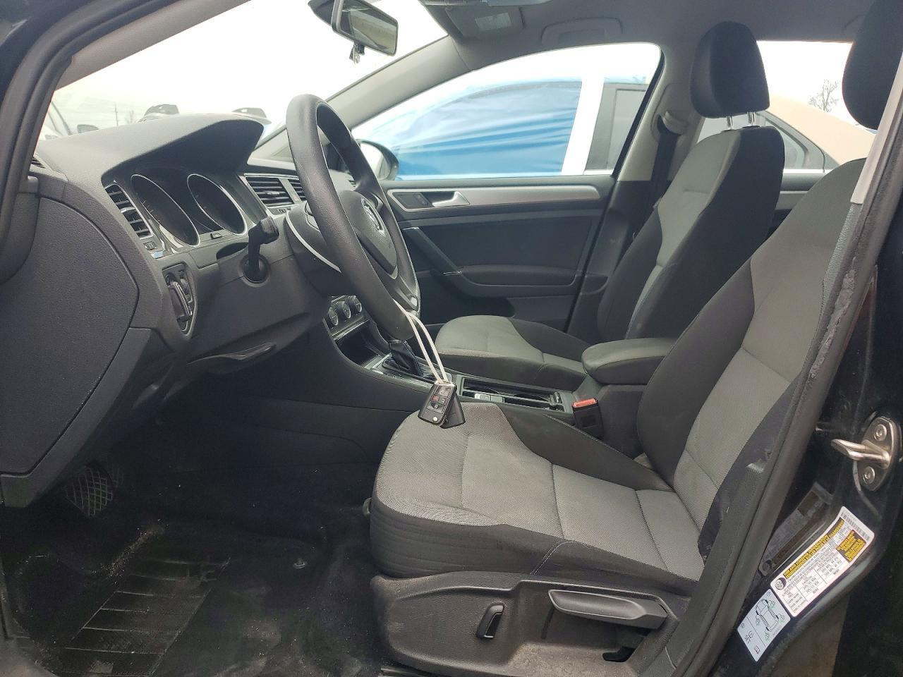 2016 VOLKSWAGEN e-Golf