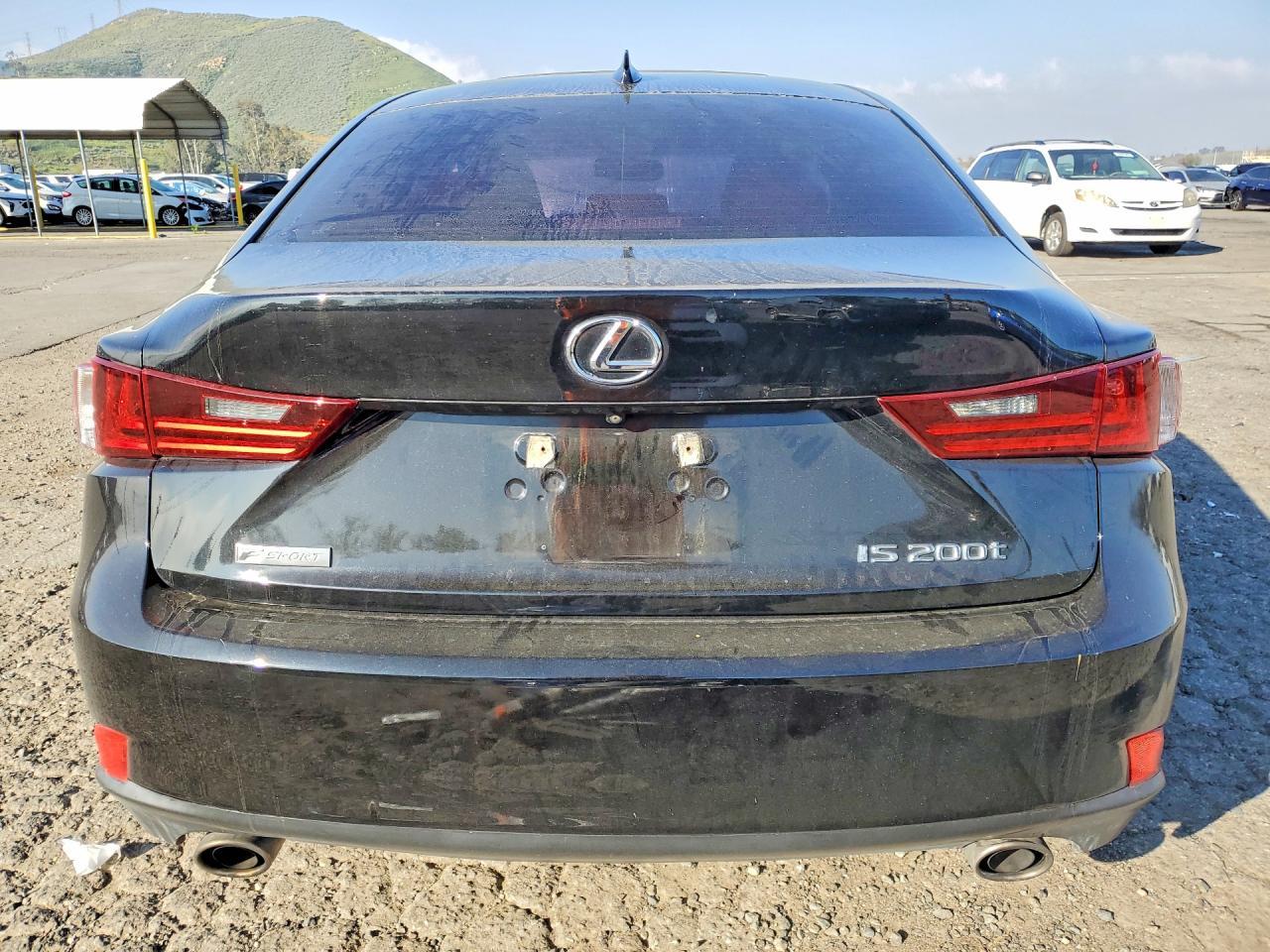 2016 LEXUS IS 200t
