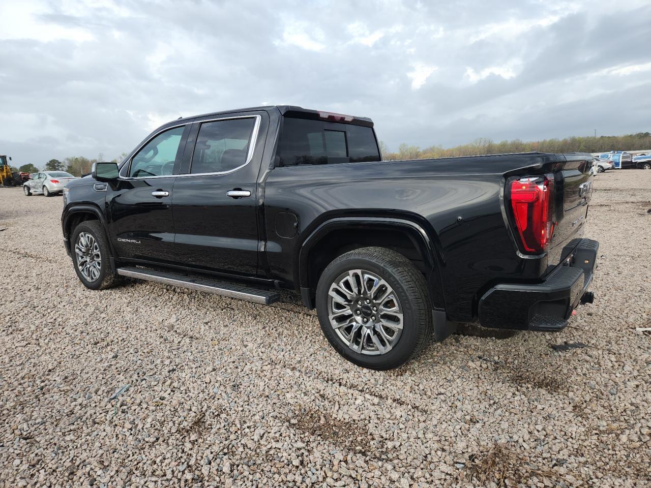 2023 GMC Sierra