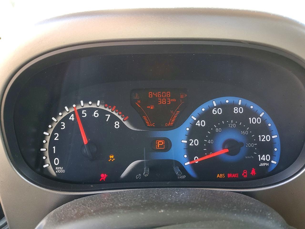 2011 NISSAN CUBE