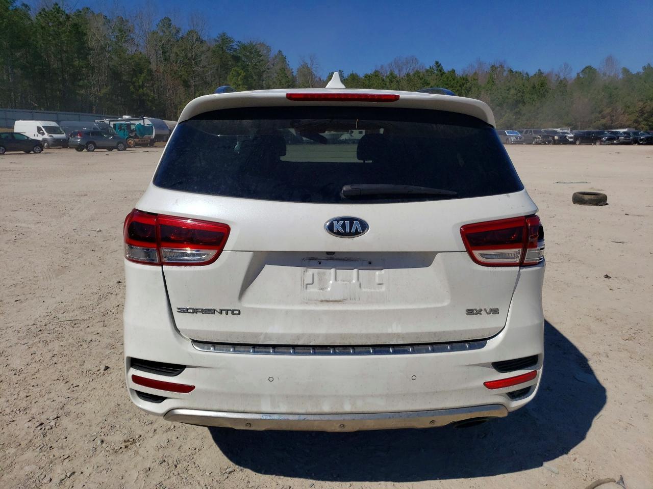 2018 KIA SORENTO