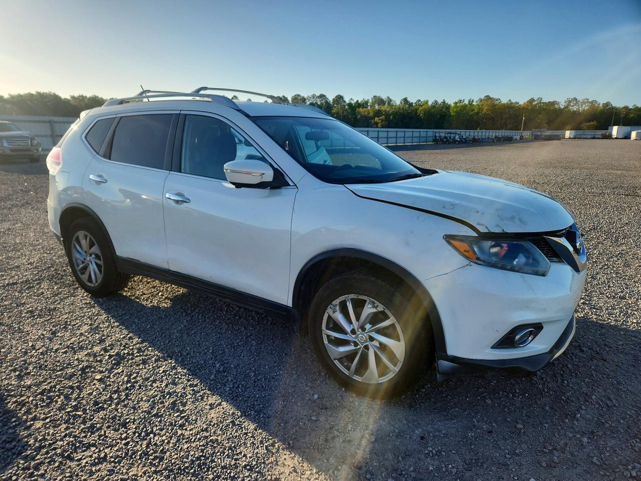 2015 NISSAN ROGUE