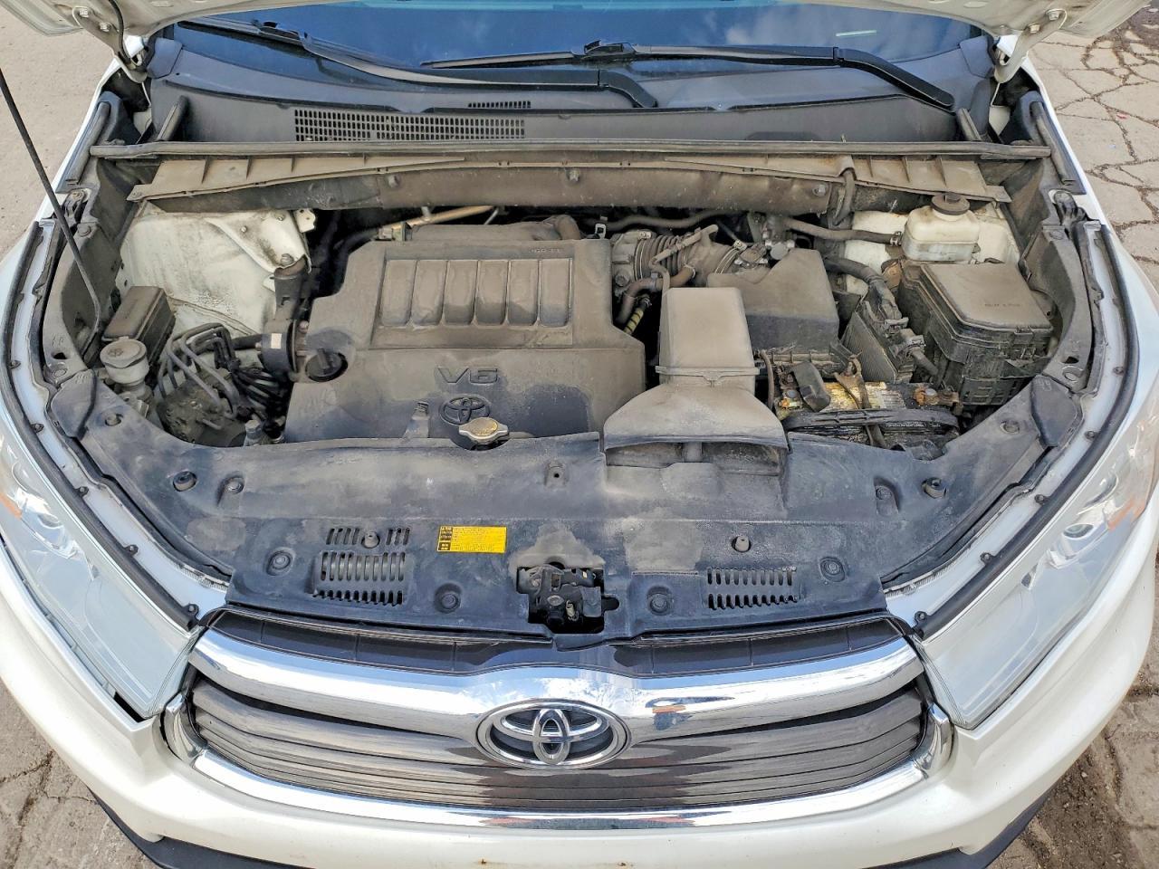 2014 TOYOTA HIGHLANDER