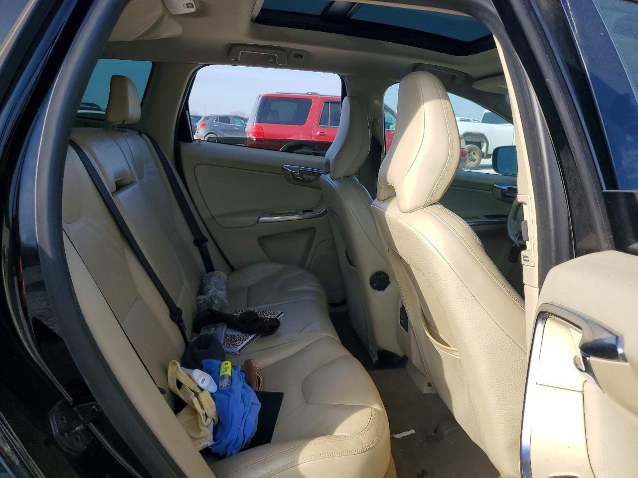 2012 VOLVO XC60