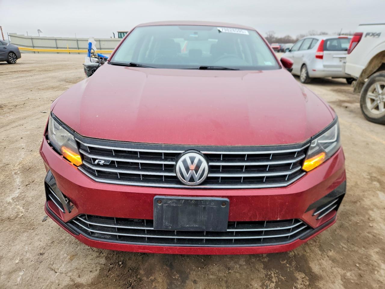 2017 VOLKSWAGEN Passat