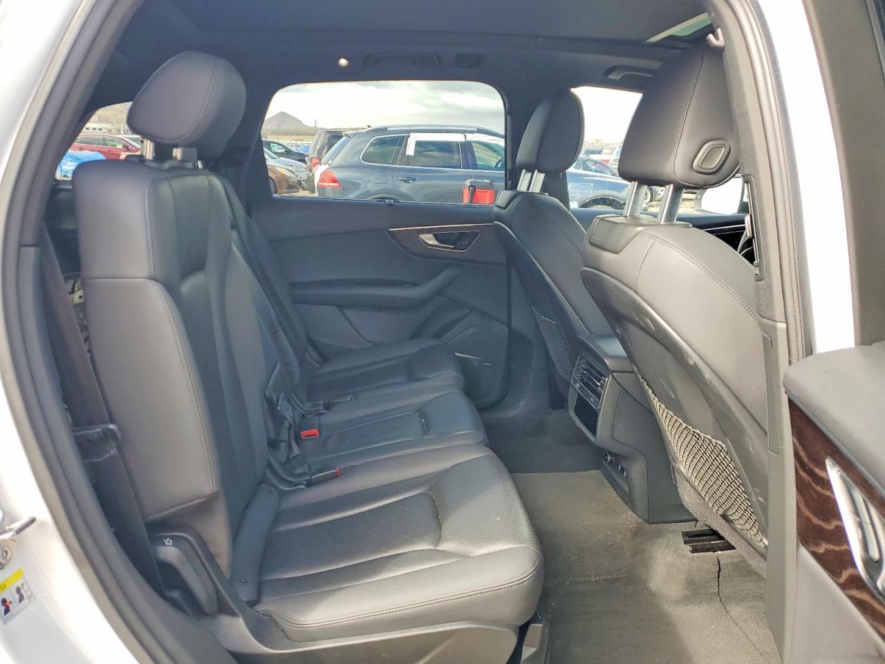 2020 AUDI Q7