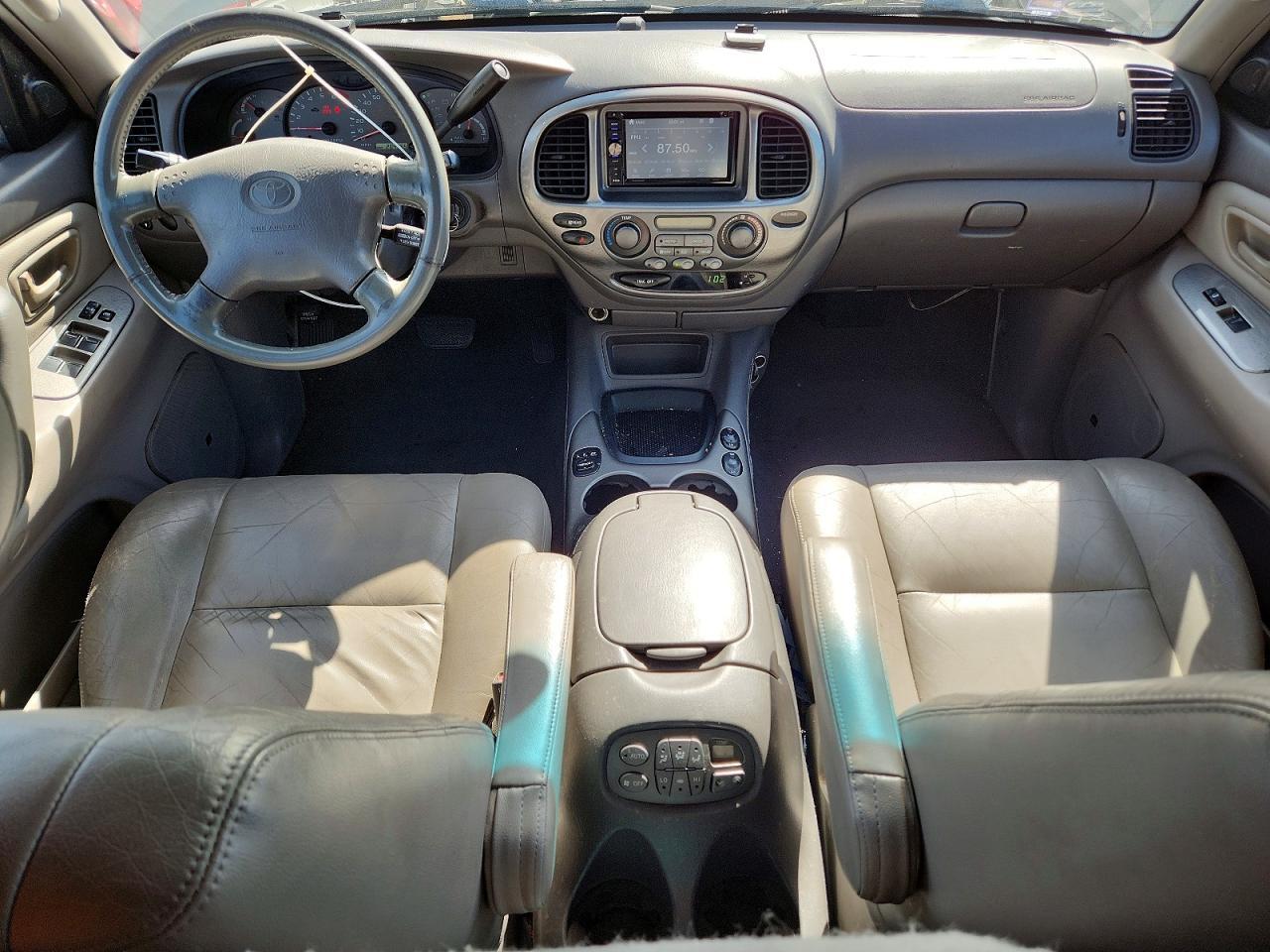 2002 TOYOTA Sequoia
