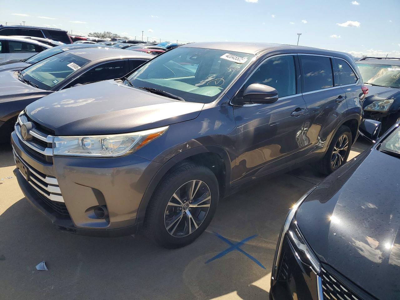 2019 TOYOTA HIGHLANDER