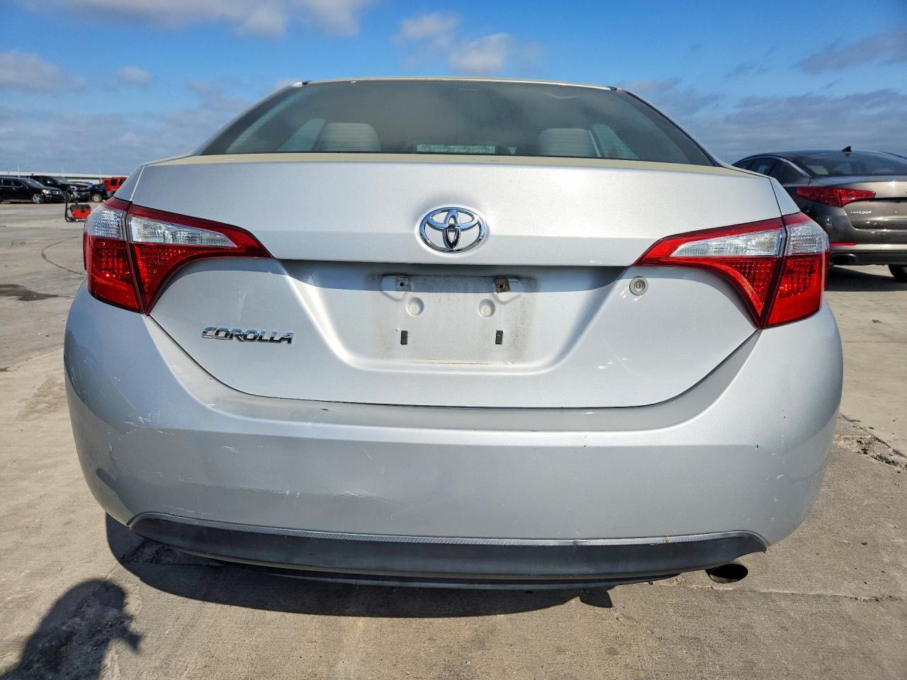 2015 TOYOTA COROLLA