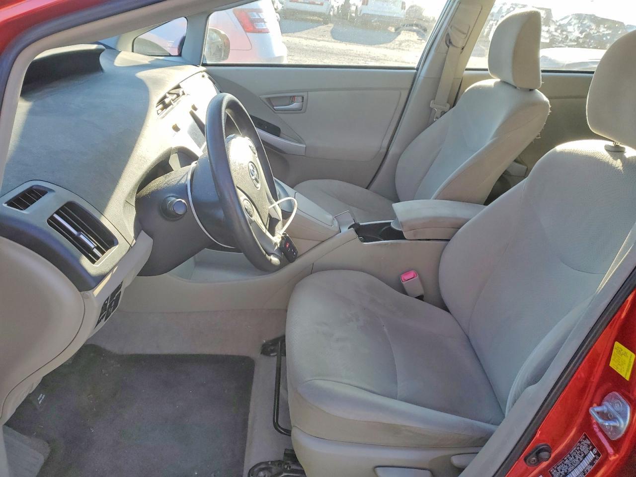 2011 TOYOTA PRIUS