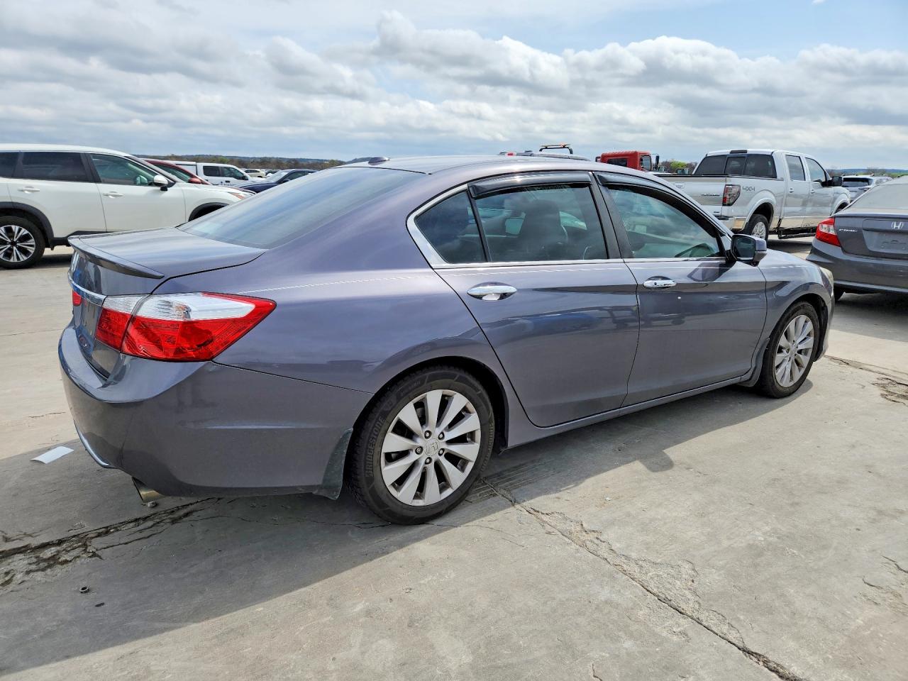 2015 HONDA ACCORD