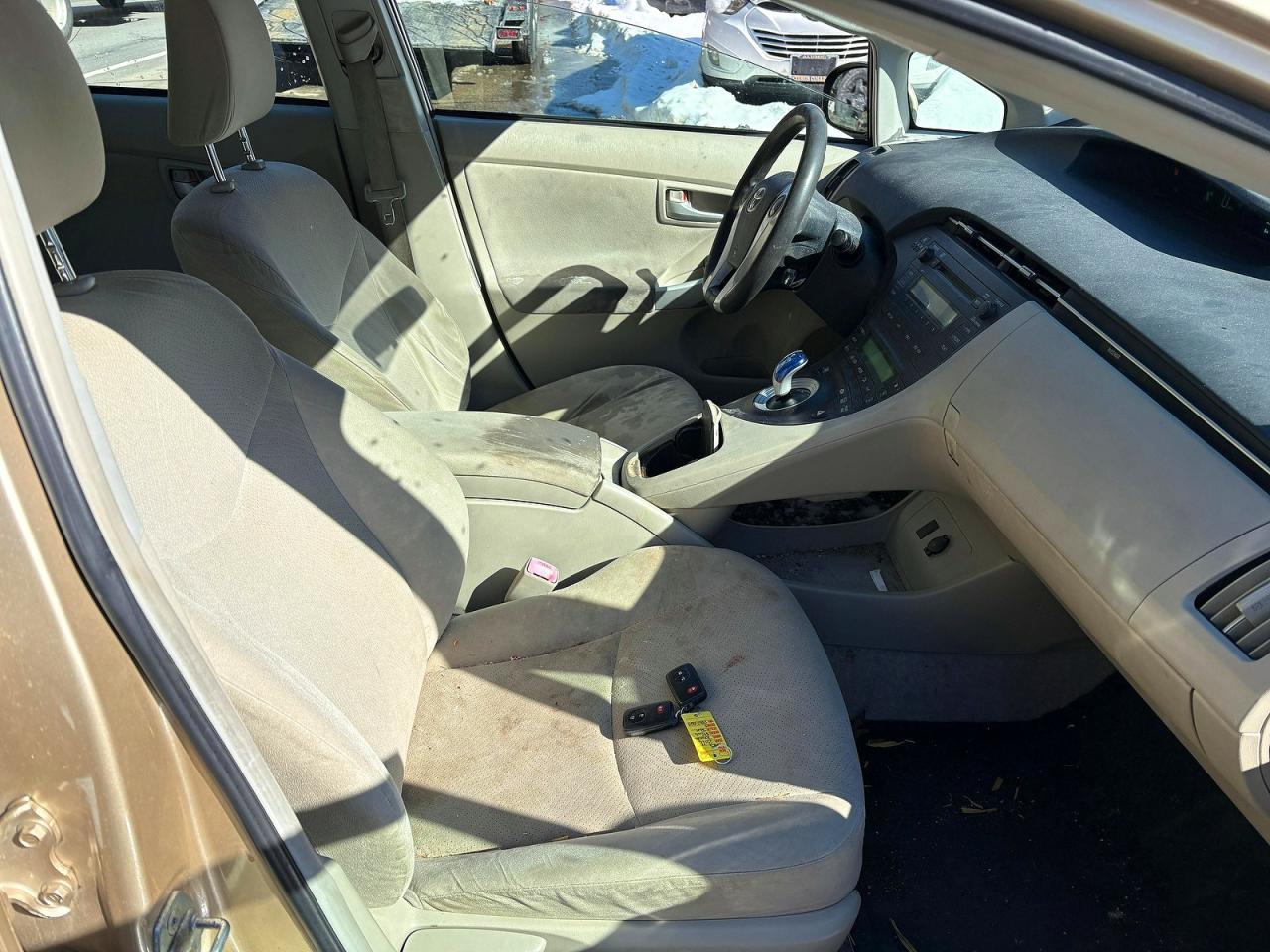 2011 TOYOTA PRIUS