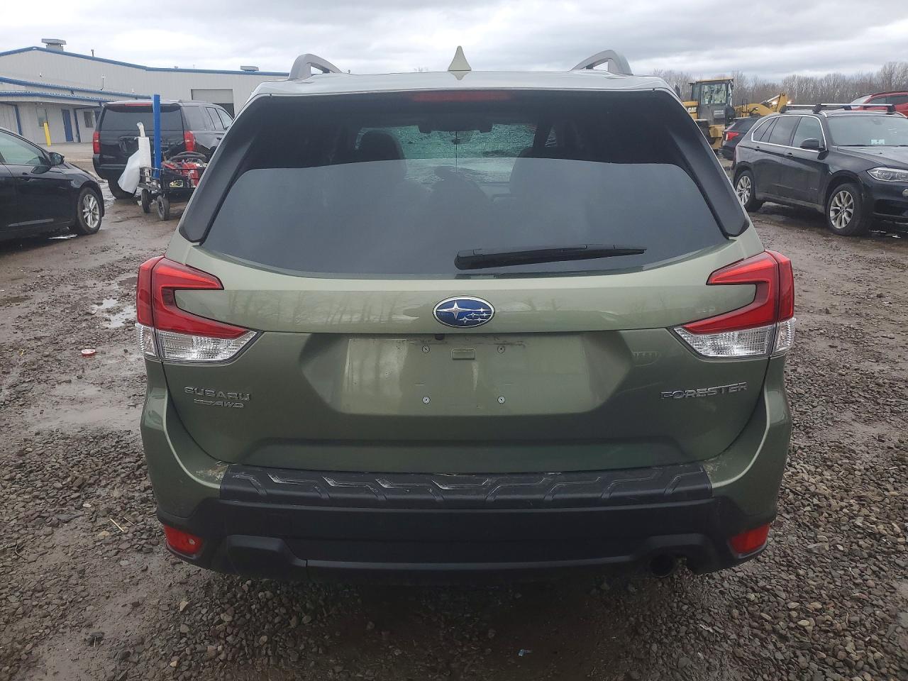 2021 SUBARU FORESTER