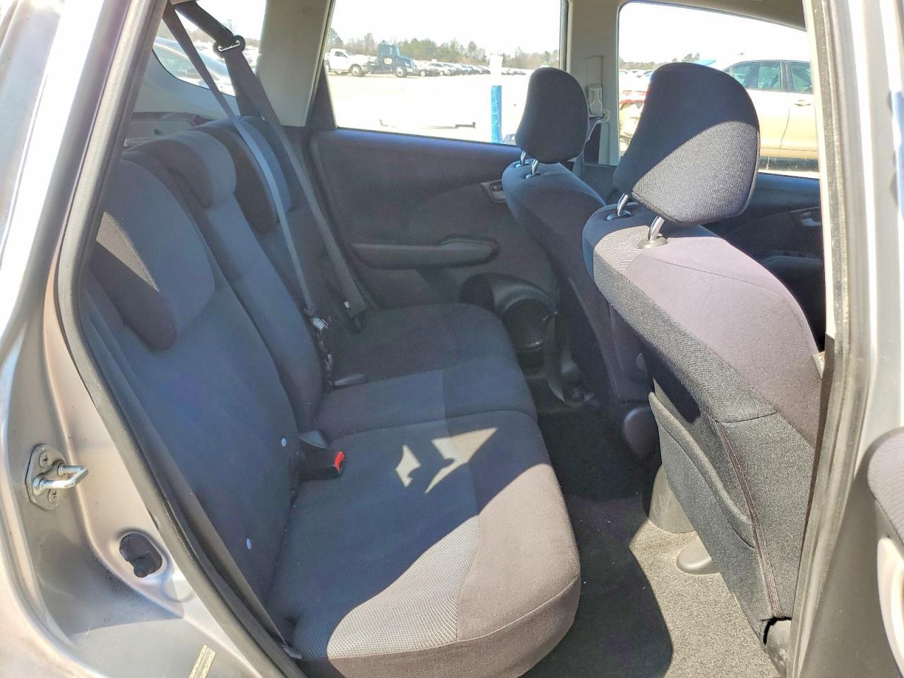2011 HONDA FIT