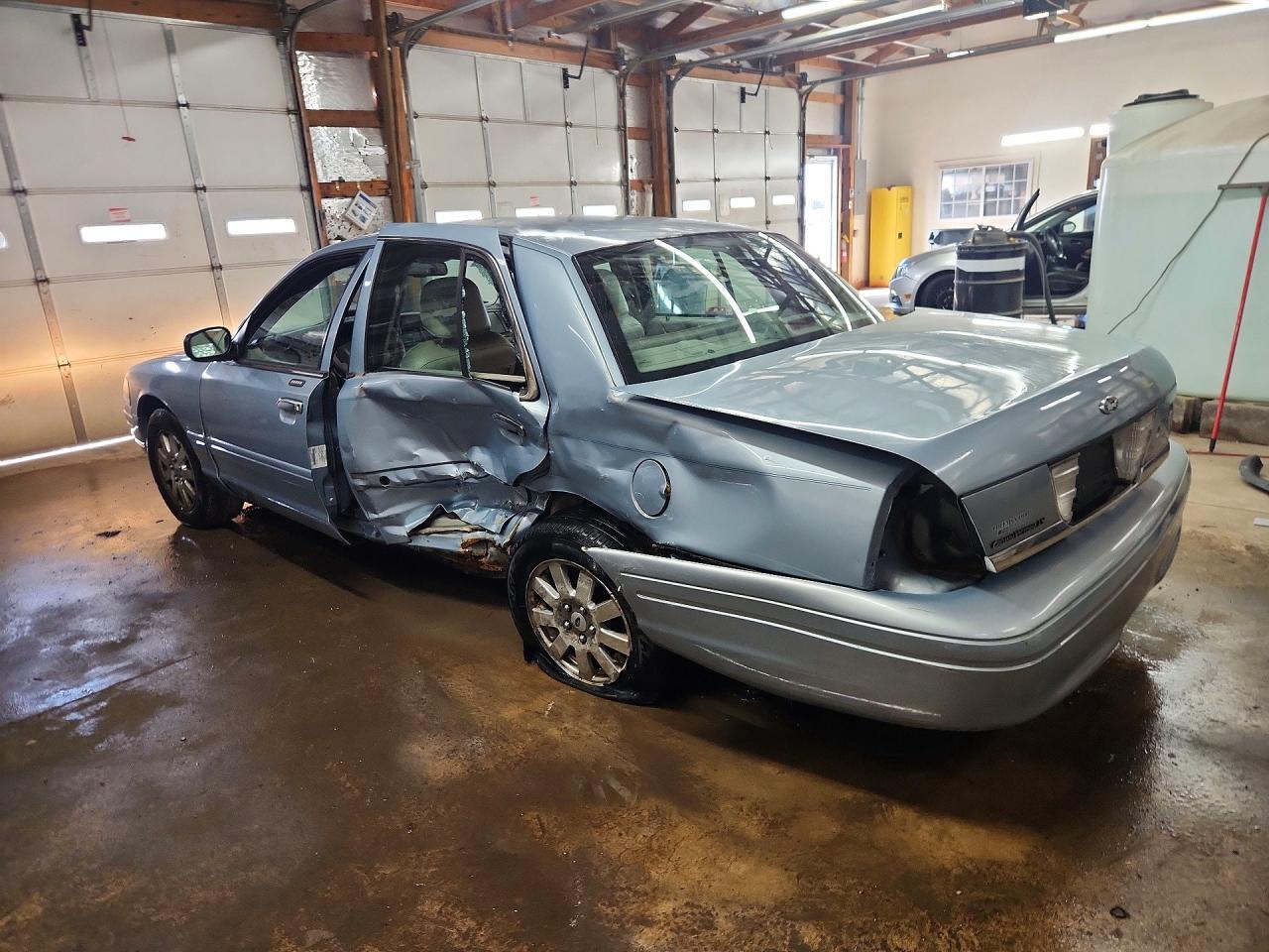 2008 FORD Crown Victoria