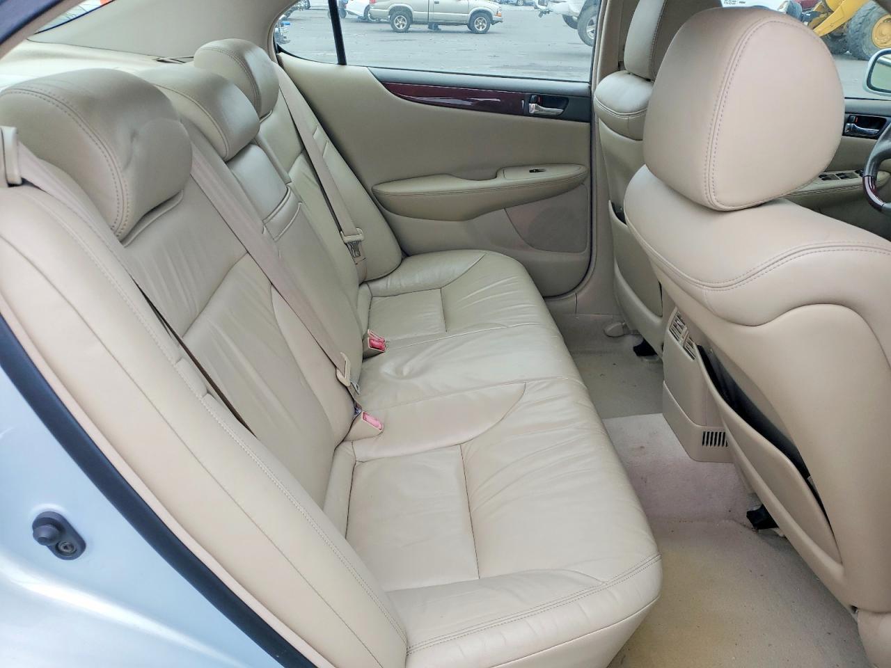2002 LEXUS Es 300