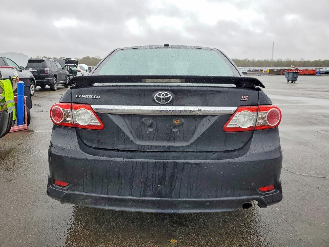 2011 TOYOTA COROLLA
