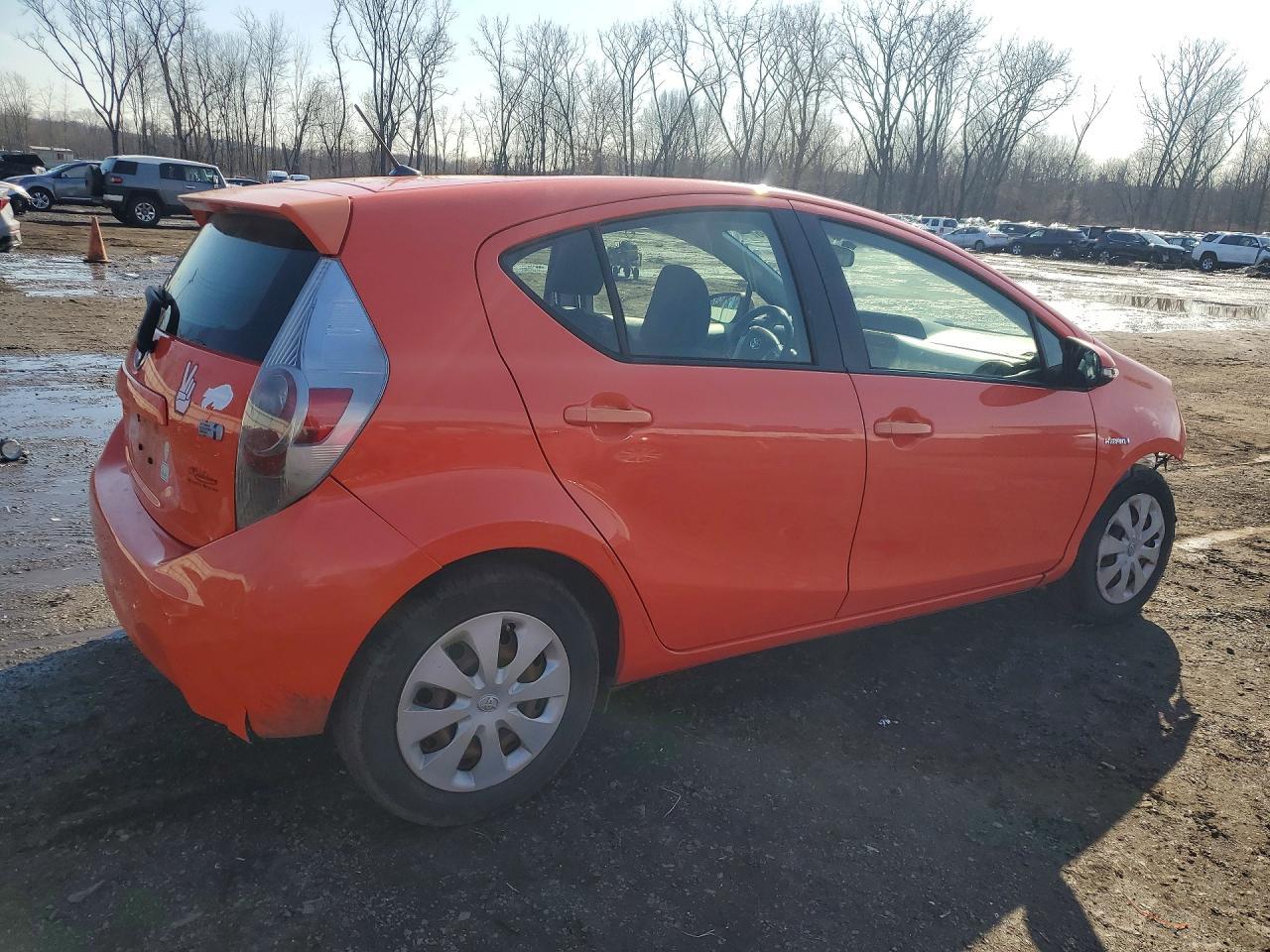 2012 TOYOTA Prius c