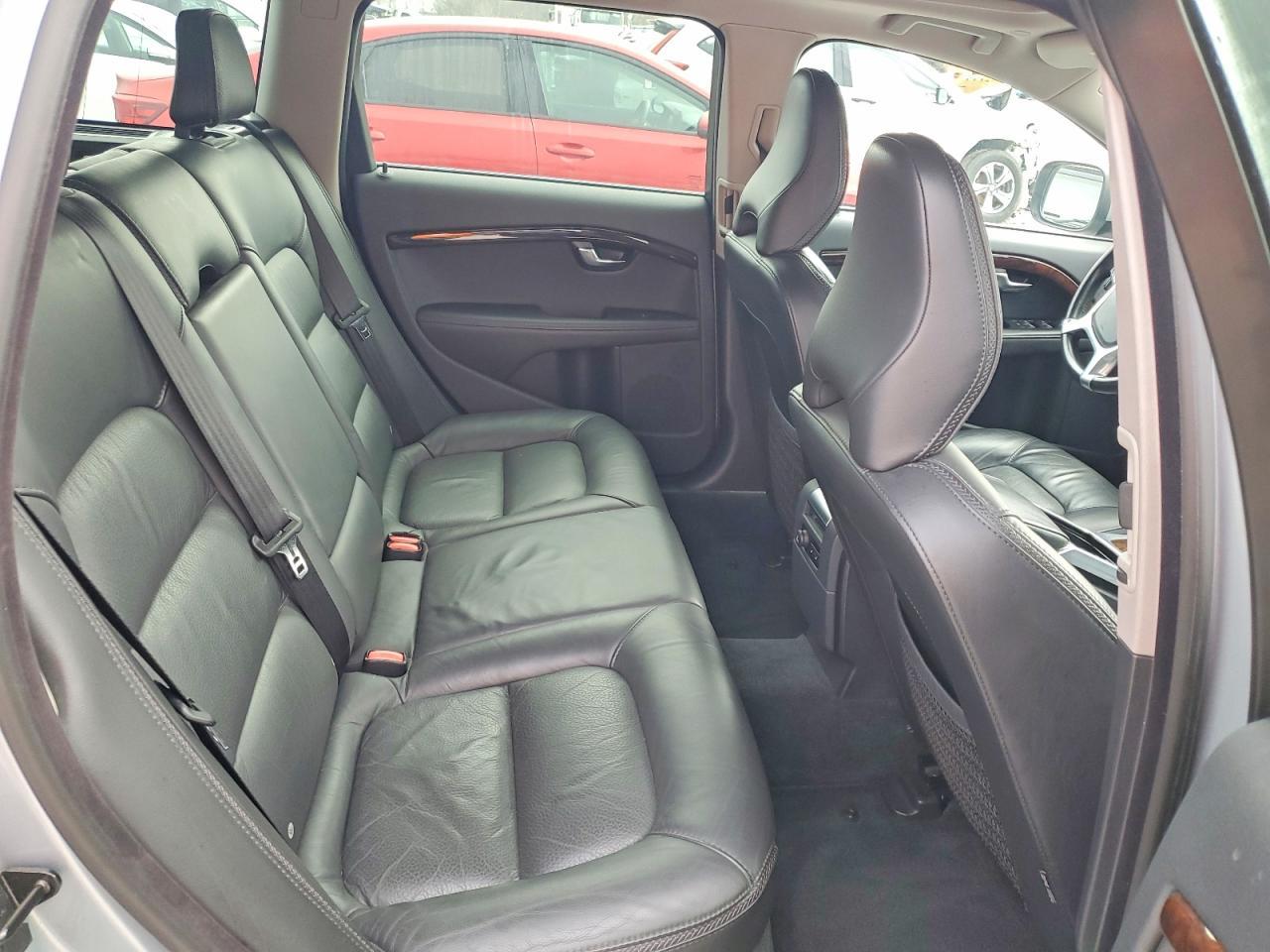 2013 VOLVO XC70