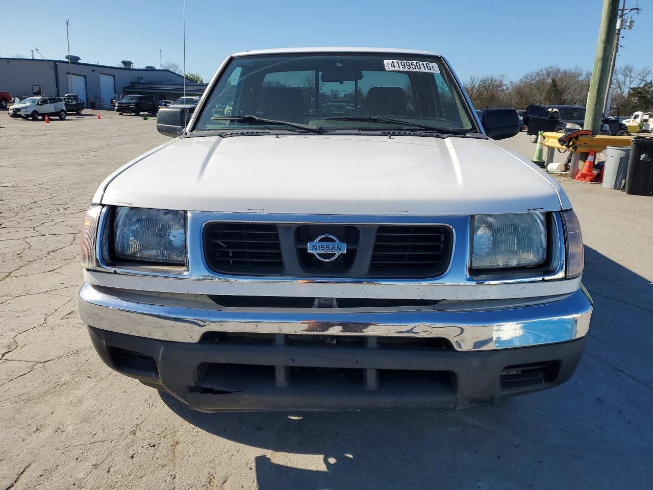 2000 NISSAN Frontier