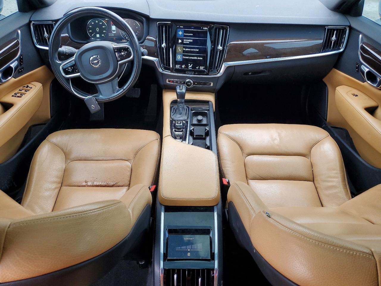2018 VOLVO S90