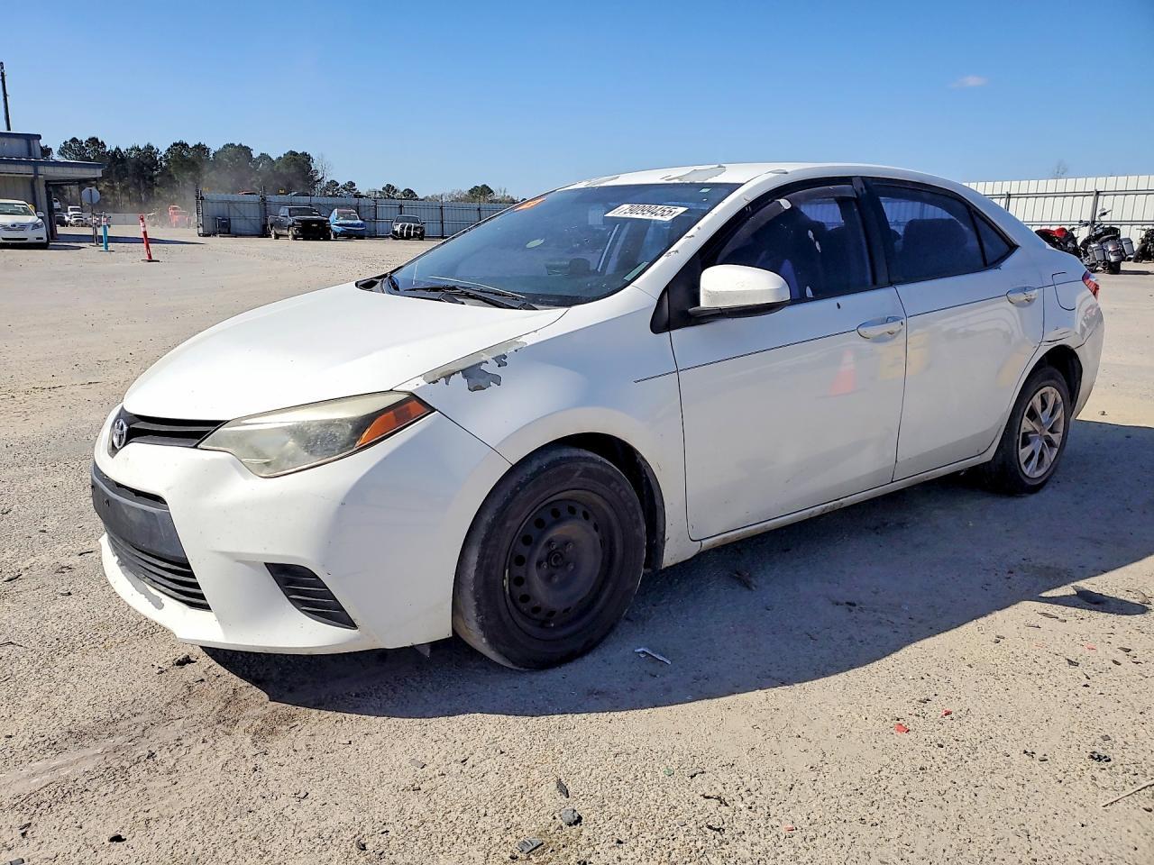 2015 TOYOTA COROLLA