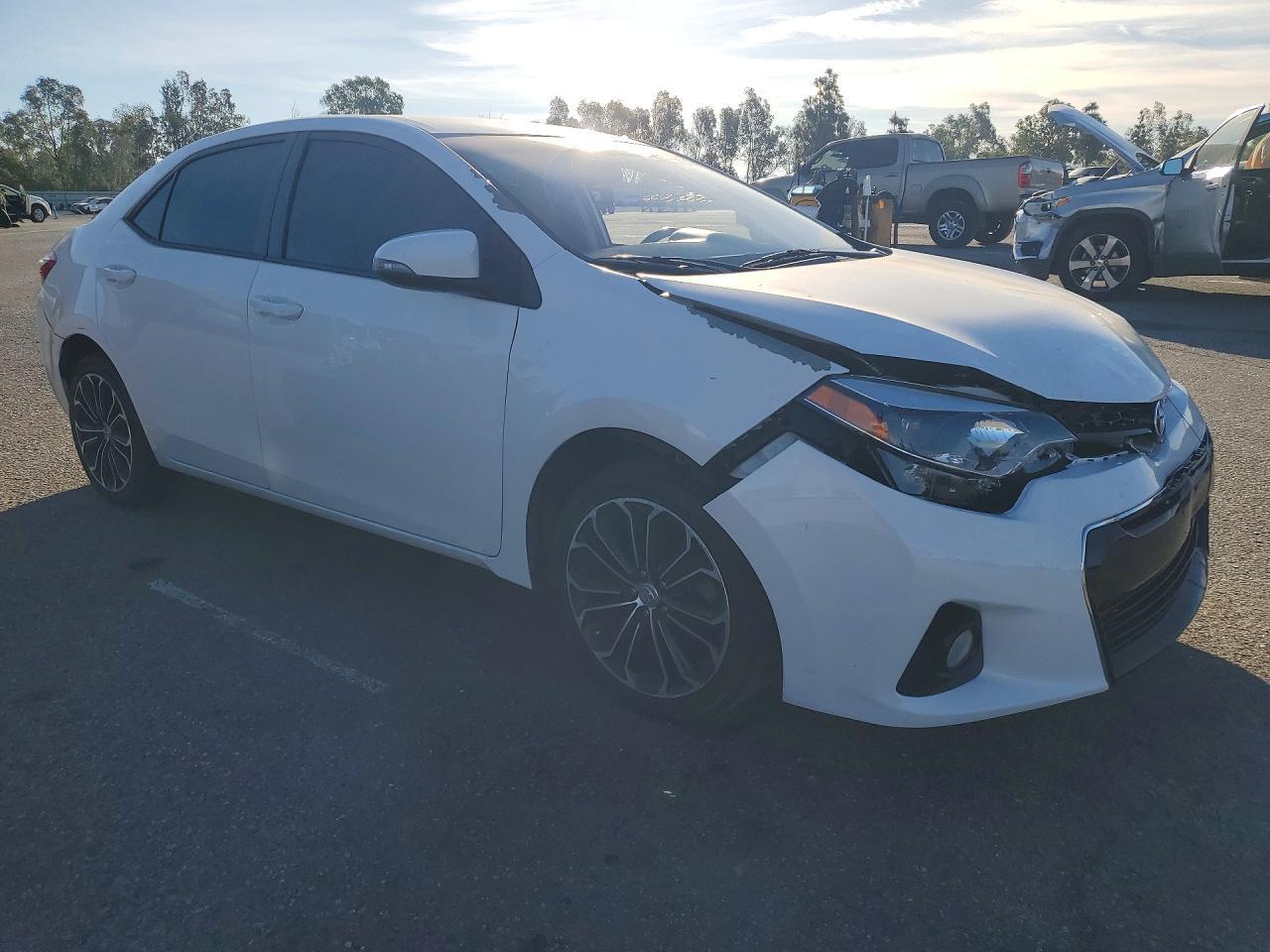 2016 TOYOTA COROLLA