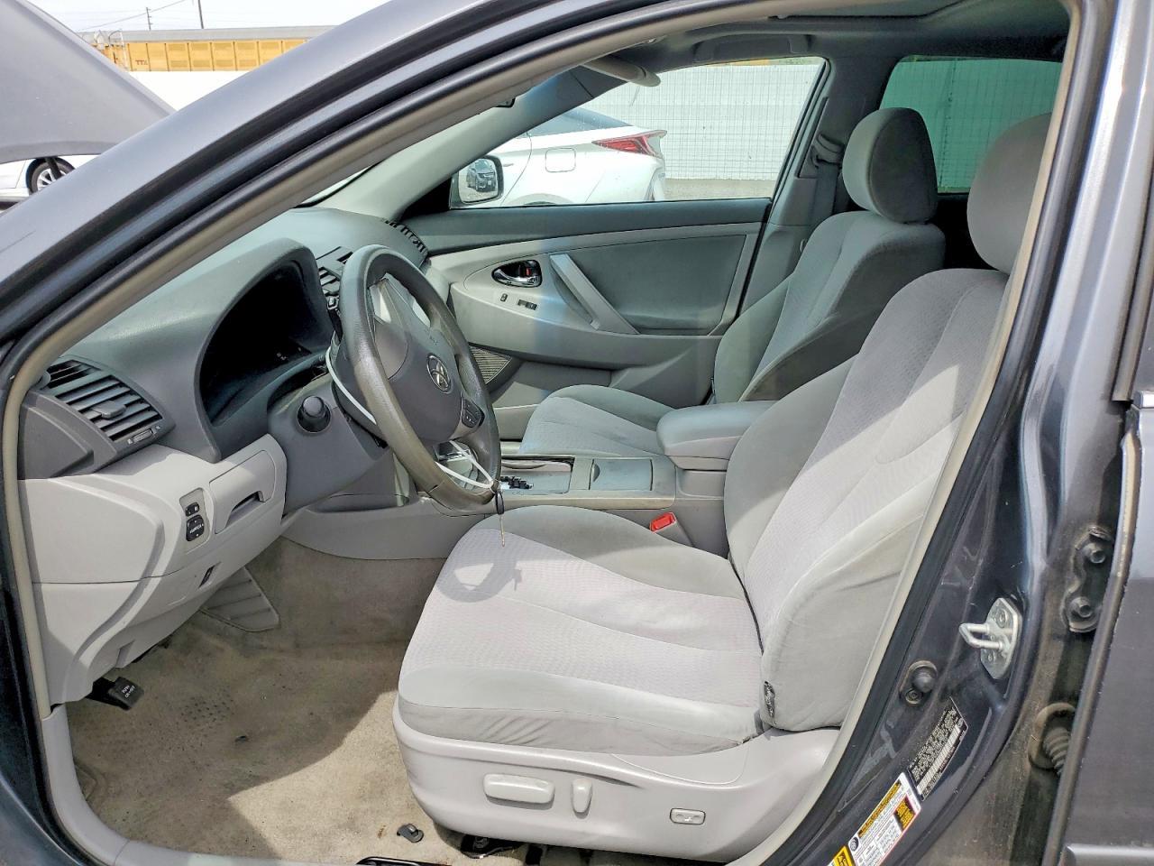 2010 TOYOTA CAMRY