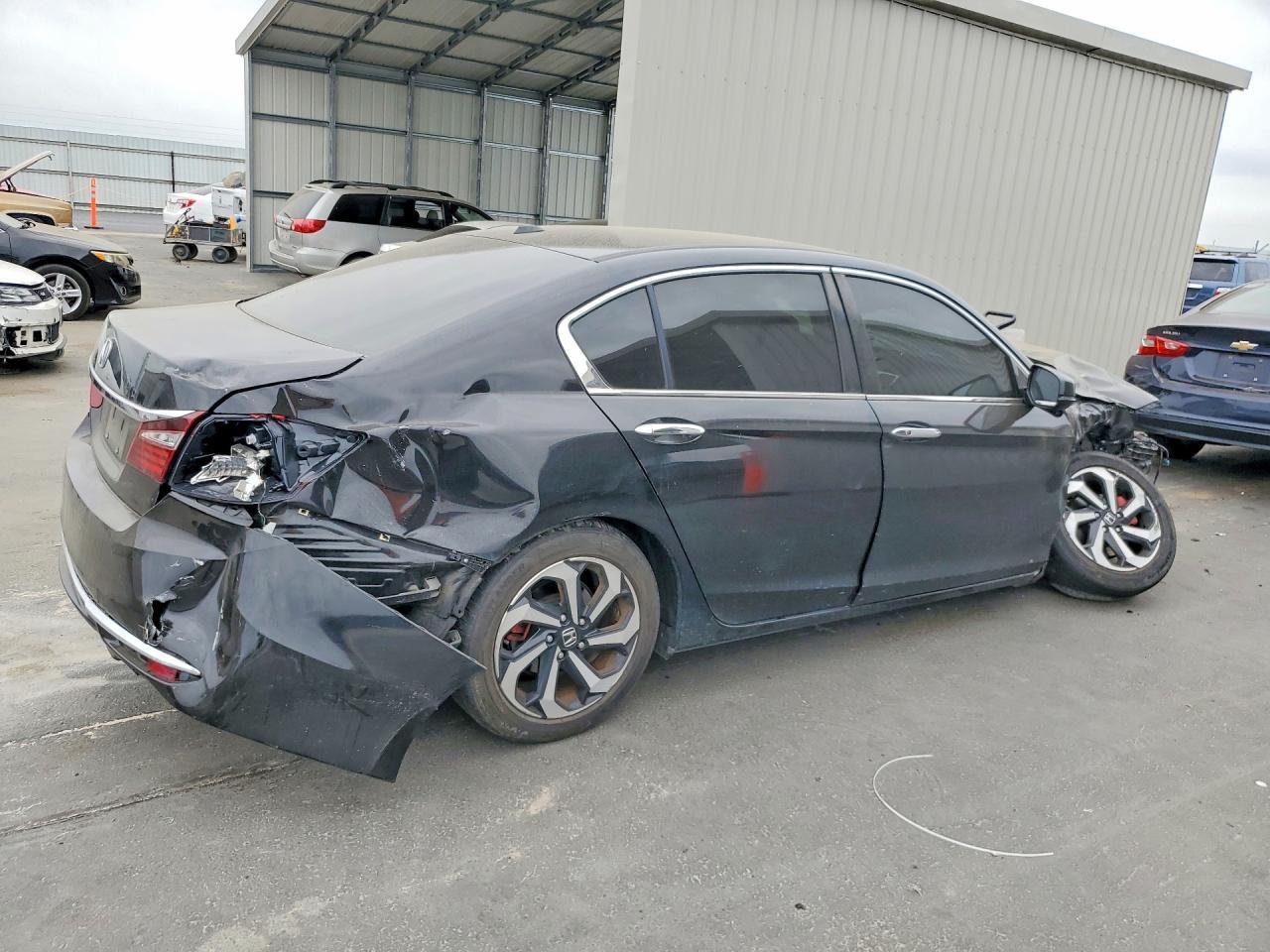 2017 HONDA ACCORD