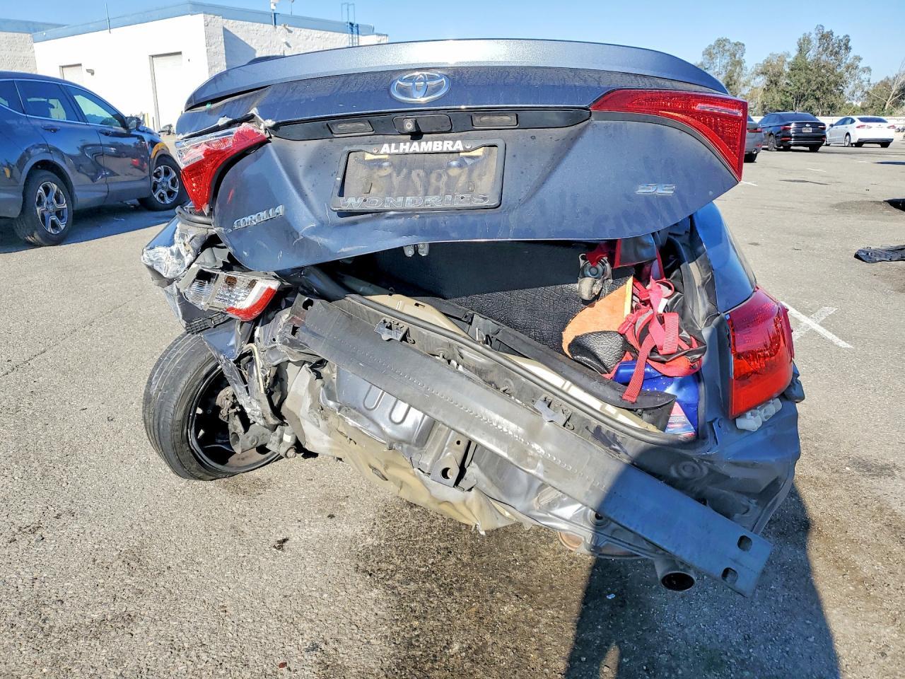 2017 TOYOTA COROLLA