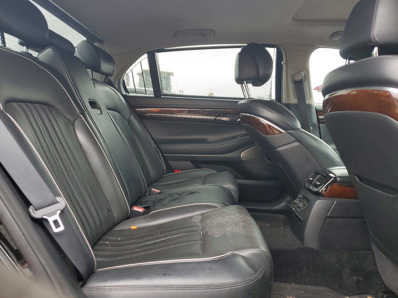 2019 GENESIS G90