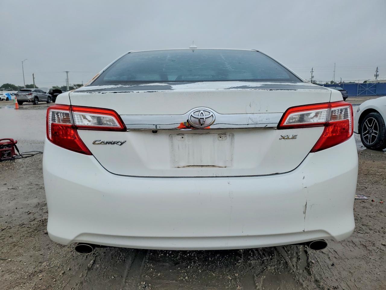 2013 TOYOTA CAMRY