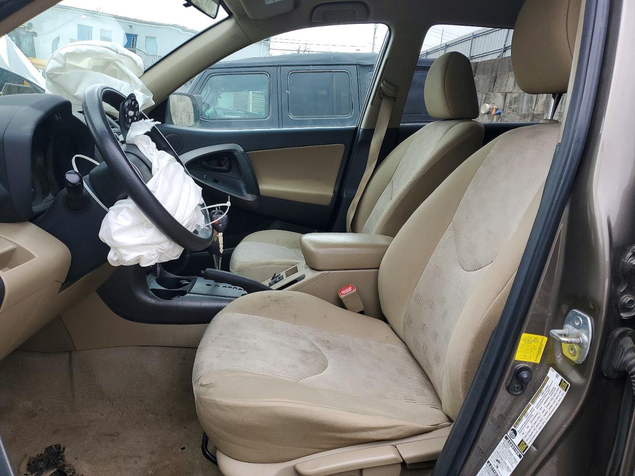 2011 TOYOTA RAV4
