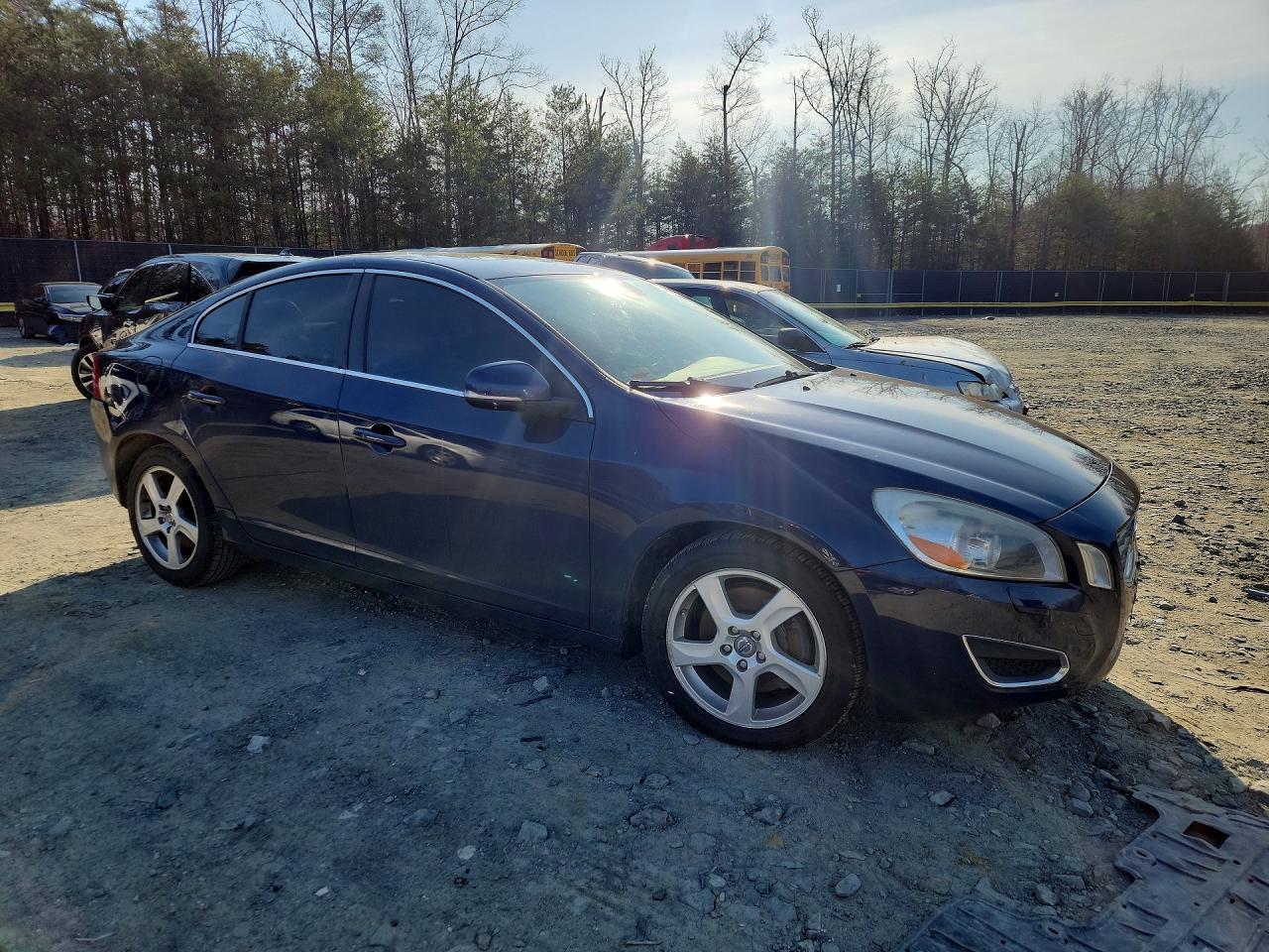 2013 VOLVO S60