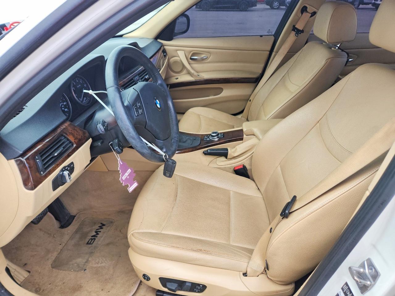 2011 BMW 3 SERIES