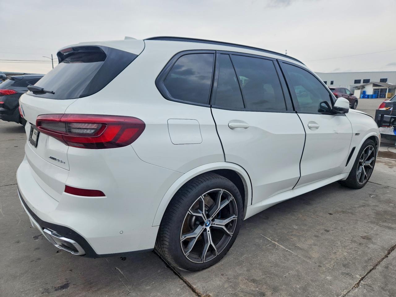 2023 BMW X5
