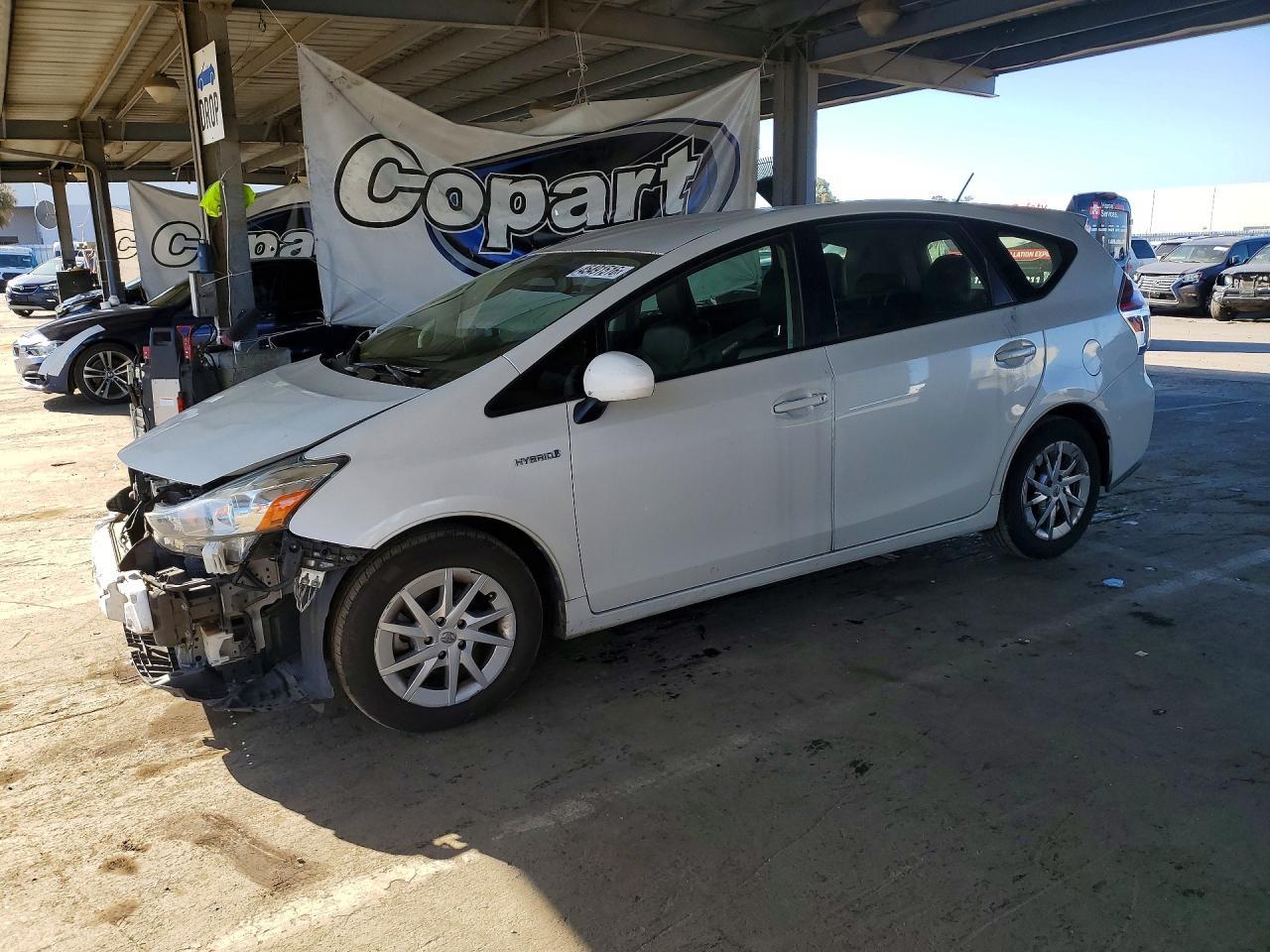 2017 TOYOTA PRIUS V