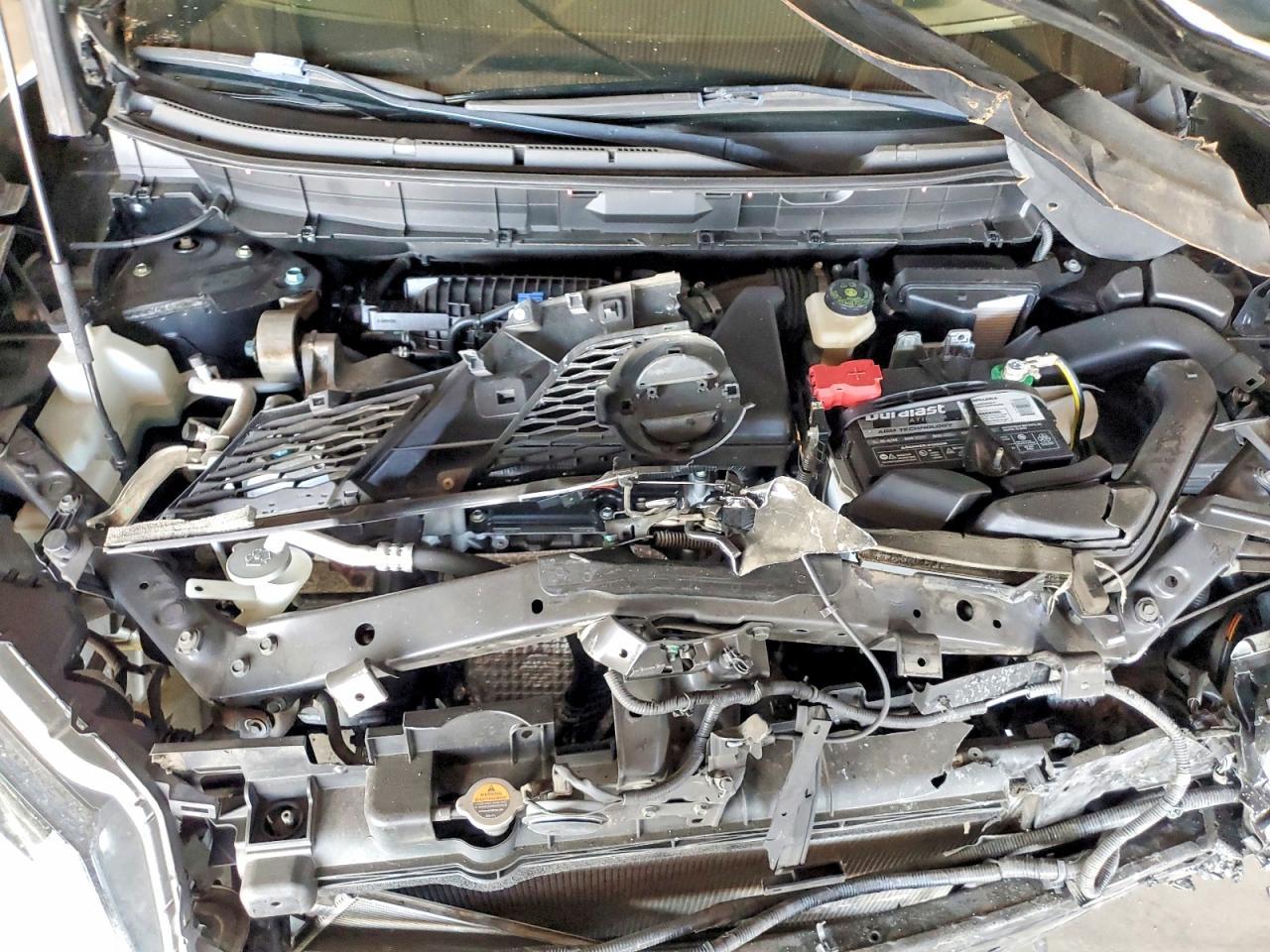 2015 NISSAN ROGUE