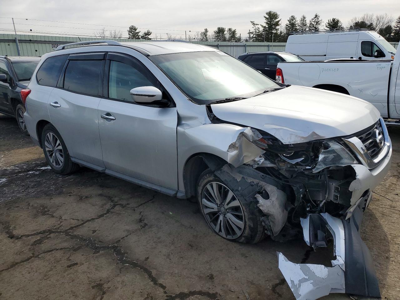 2018 NISSAN PATHFINDER