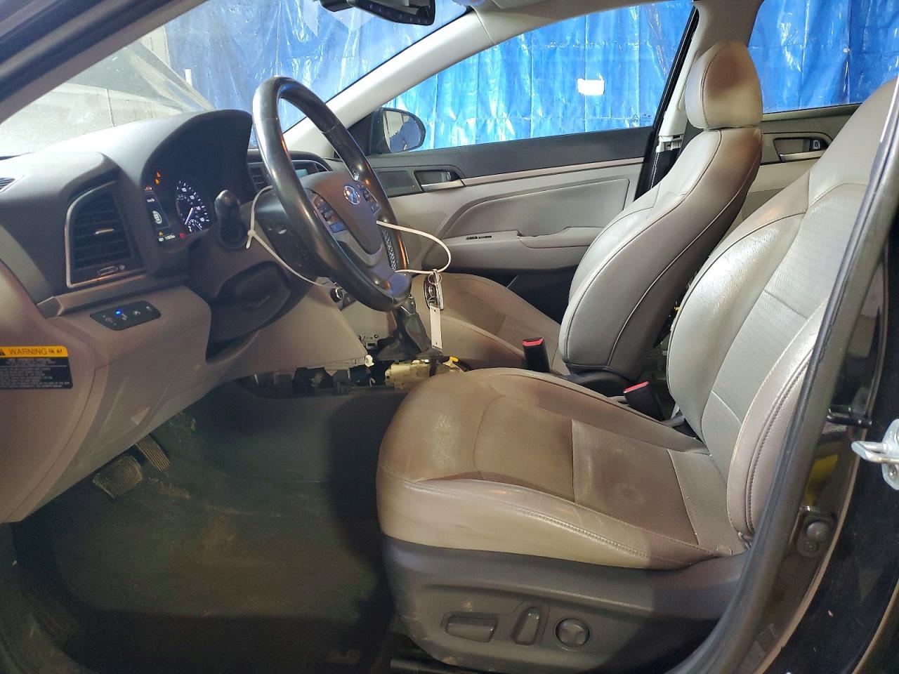 2017 HYUNDAI ELANTRA