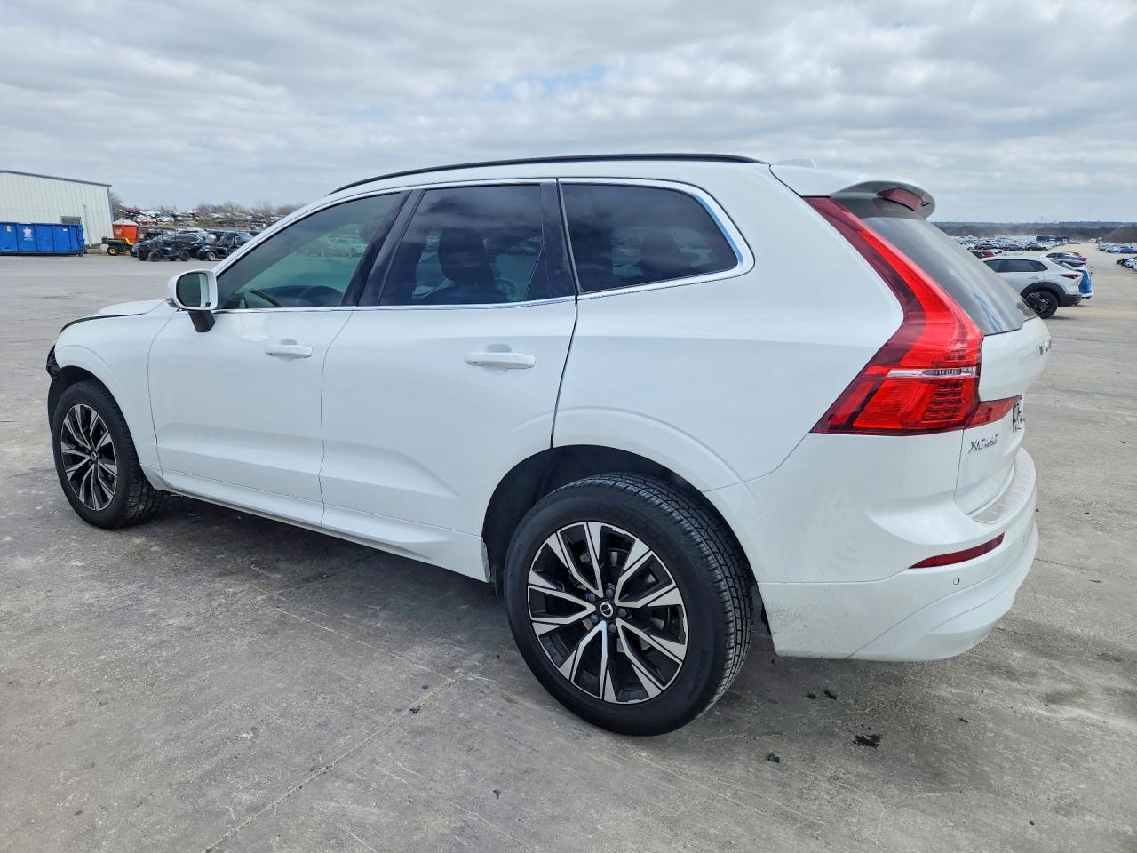 2023 VOLVO XC60