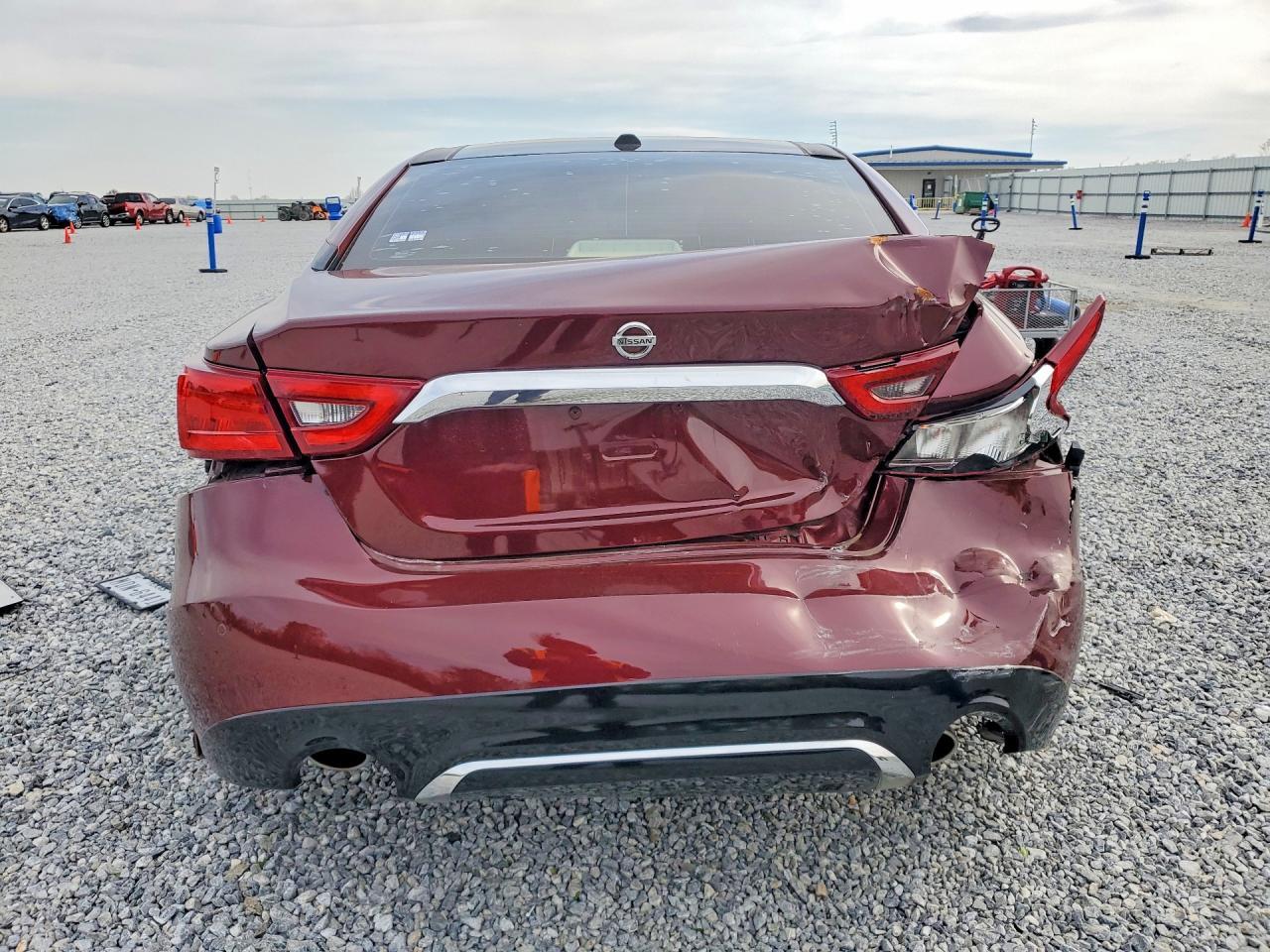 2018 NISSAN Maxima