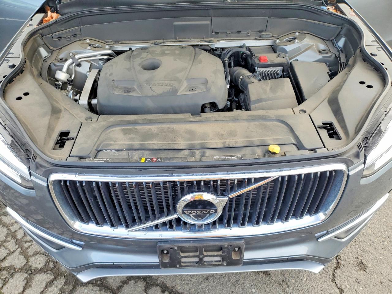 2019 VOLVO XC90