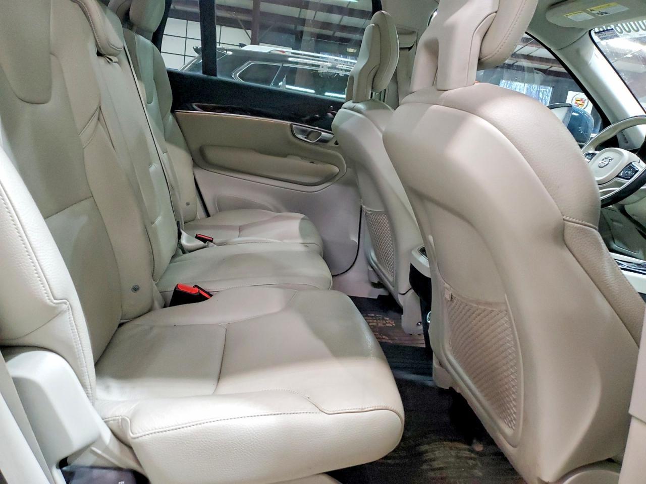 2018 VOLVO XC90
