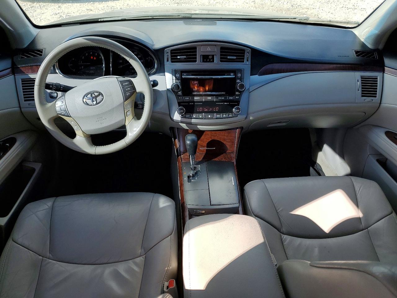 2012 TOYOTA Avalon