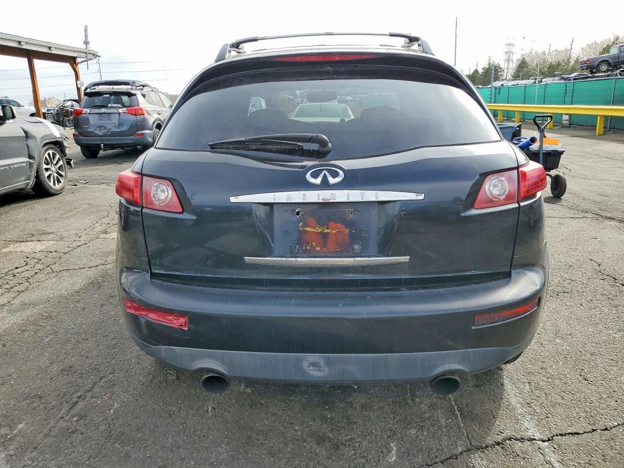 2005 INFINITI FX35