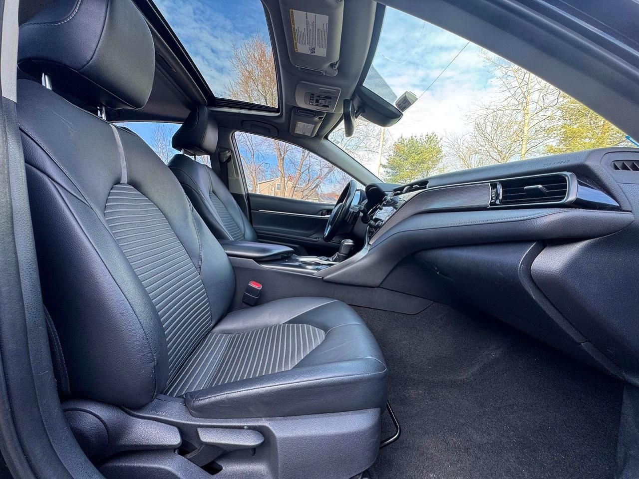 2019 TOYOTA CAMRY