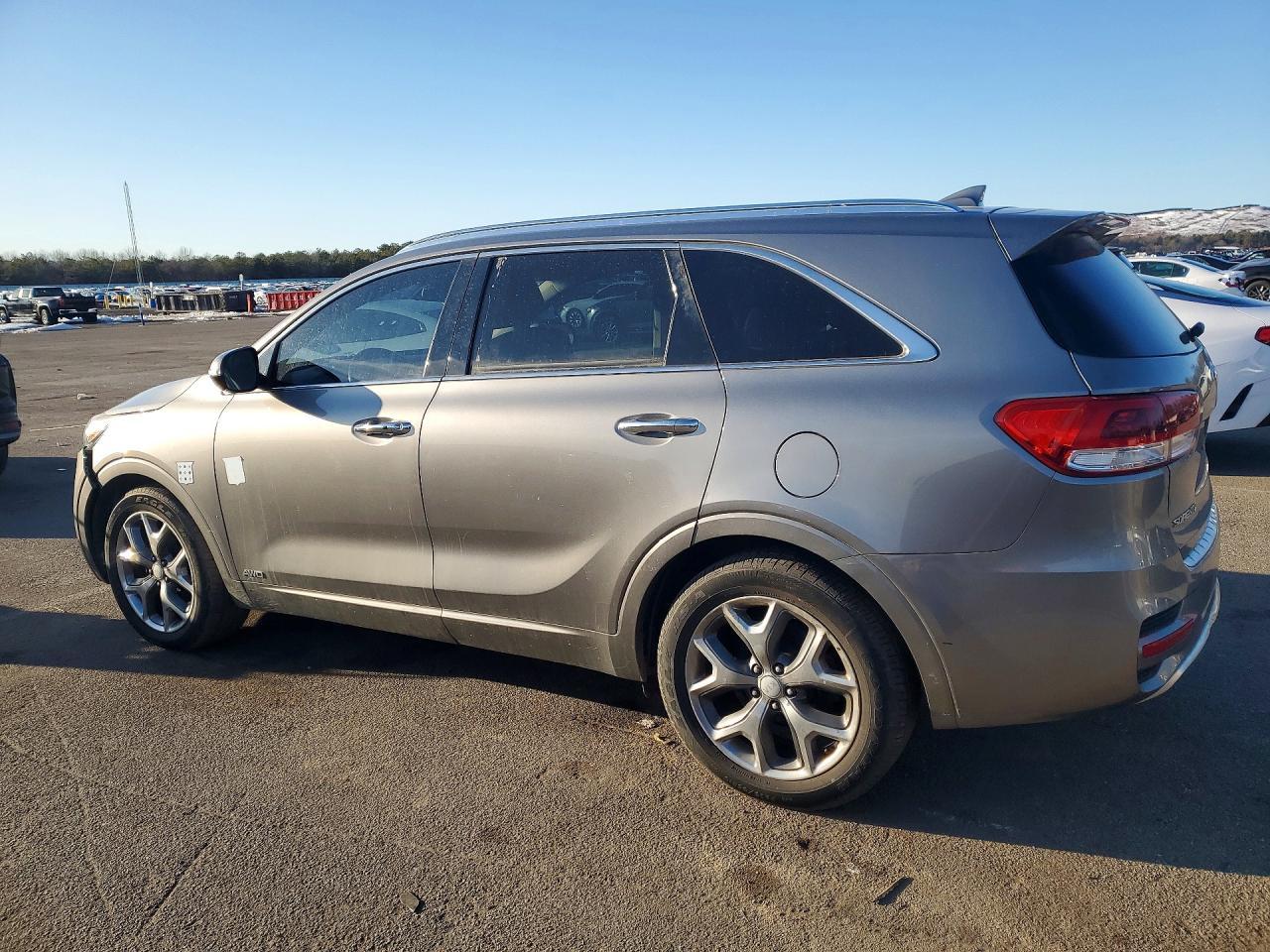 2017 KIA SORENTO