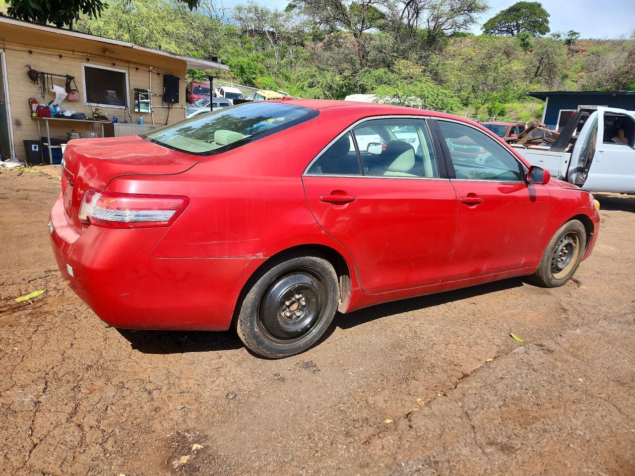 2011 TOYOTA CAMRY