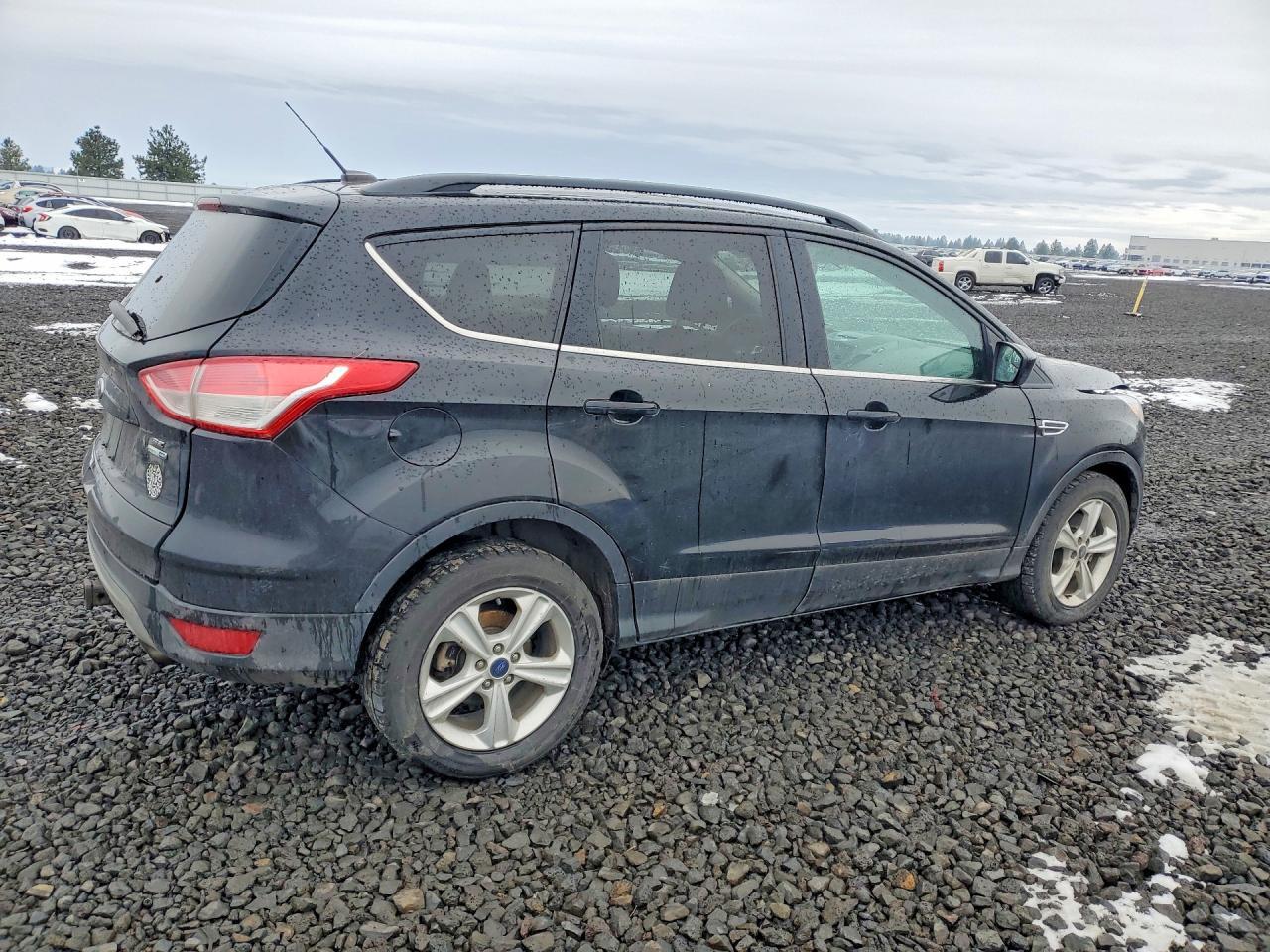 2016 FORD ESCAPE